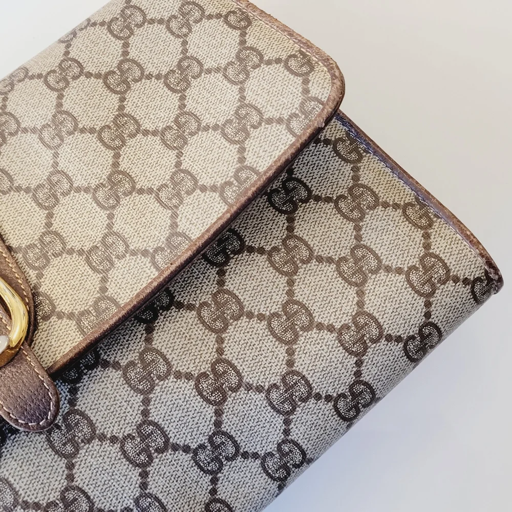 GUCCI Flap Crossbody Clutch GG Monogram Bag Vintage - Picture 16 of 16